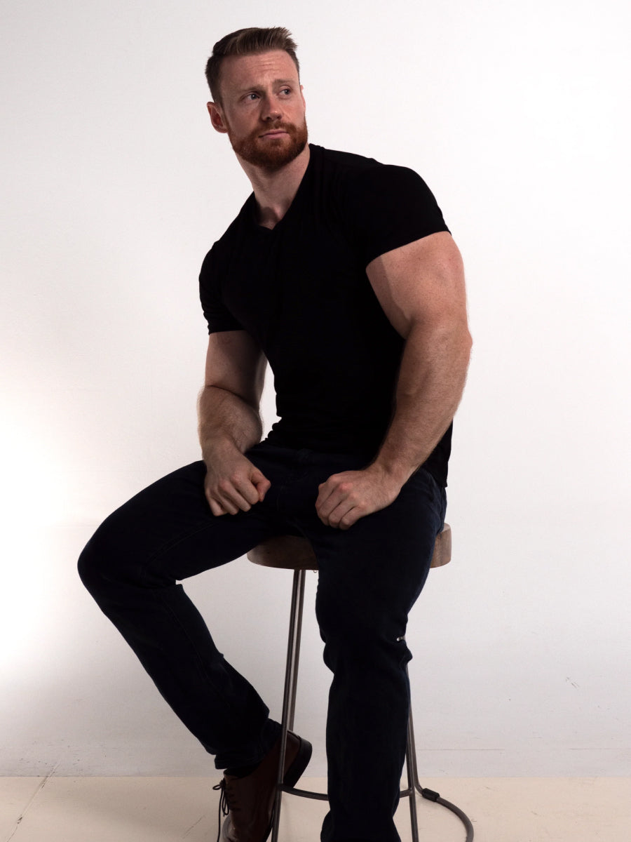 Essential T - Black